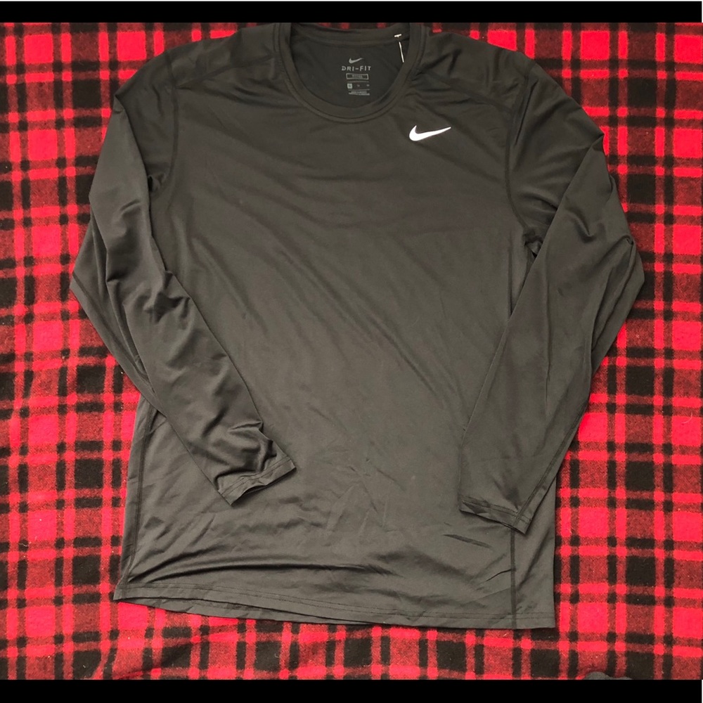 Nike Fitted Long Sleeve Tee